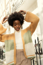Lade das Bild in den Galerie-Viewer, Cardigan Savoy Golden Brown Mix

