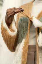 Lade das Bild in den Galerie-Viewer, Cardigan Savoy Golden Brown Mix
