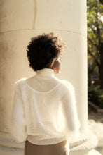 Lade das Bild in den Galerie-Viewer, Elena Sweater - VUUNA Essential

