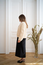 Lade das Bild in den Galerie-Viewer, Aria Cardigan White - VUUNA SPECIALS
