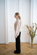 Load image into Gallery viewer, Anama Sweater Beige
