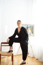 Lade das Bild in den Galerie-Viewer, Vali Cardigan Black
