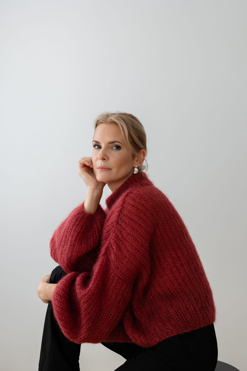 Helen Sweater Cherry Red - Vuuna & Melanie