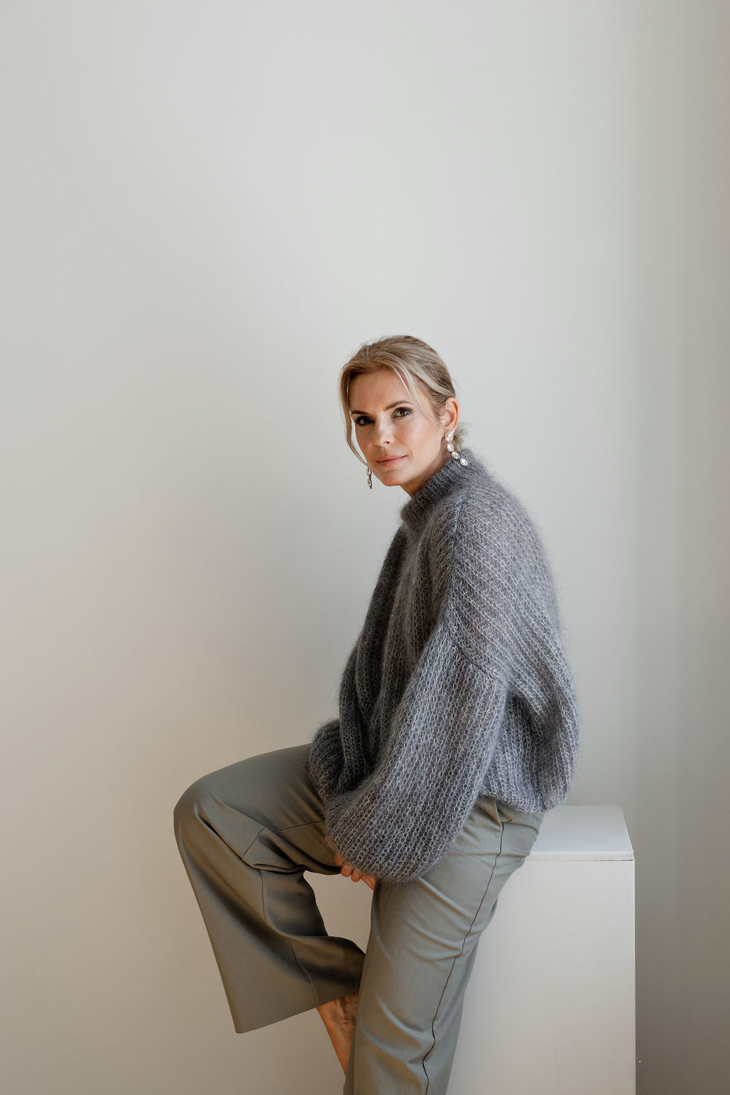 Helen Sweater Mottled Gray - Vuuna & Melanie Pre-Order