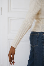 Lade das Bild in den Galerie-Viewer, Tasky Sweater White
