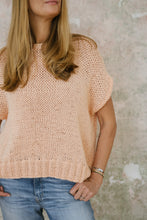 Lade das Bild in den Galerie-Viewer, Peachy Vest
