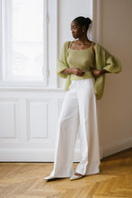 Lade das Bild in den Galerie-Viewer, Bubi Cardigan Light Green
