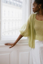 Lade das Bild in den Galerie-Viewer, Bubi Cardigan Light Green
