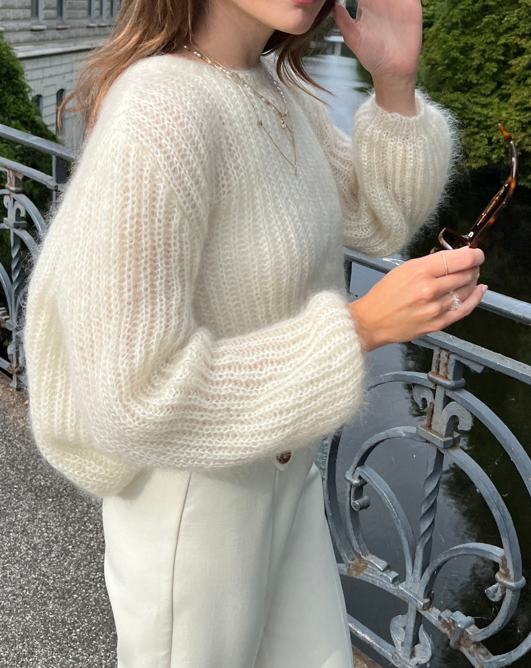 Eleonore  White -  Vuuna & Laureen